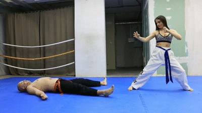 Underground fights H4K. Naomi vs Boris Underground fights H4K. Naomi vs Boris